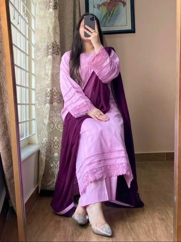 Women's Stitched Lawn 3-Piece Suit with Elegant Chiffon Dupatta